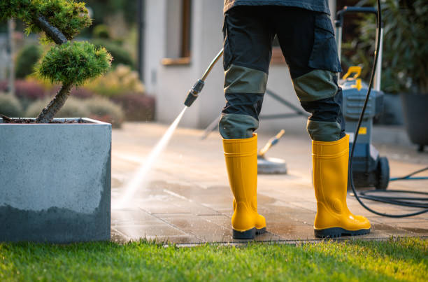 Why Choose Our Certified Pressure Washing Experts for Your Project Needs in Groves, TX?